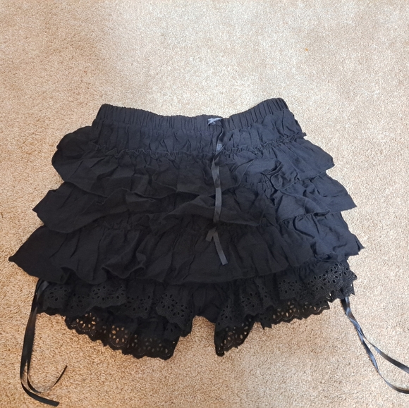 Black Ruffle Bloomers - Picture 5 of 6